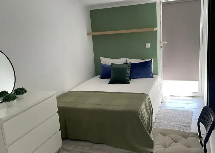 House - Zona Ribeirinha Διαμέρισμα *